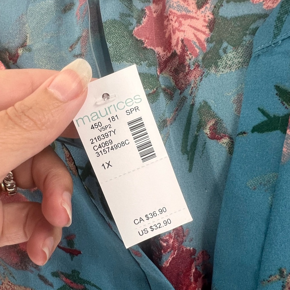 Maurice’s Atwood Flutter Sleeve Blouse new 1X - Picture 6 of 14